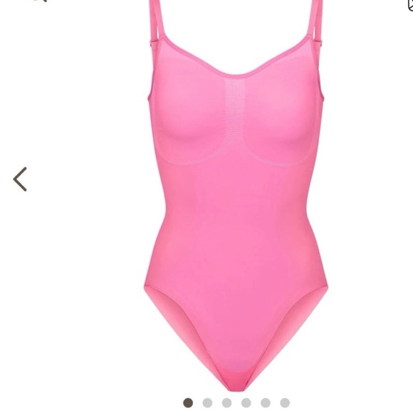 SKIMS Other - SKIMS Sculpting bodysuit Neon pink